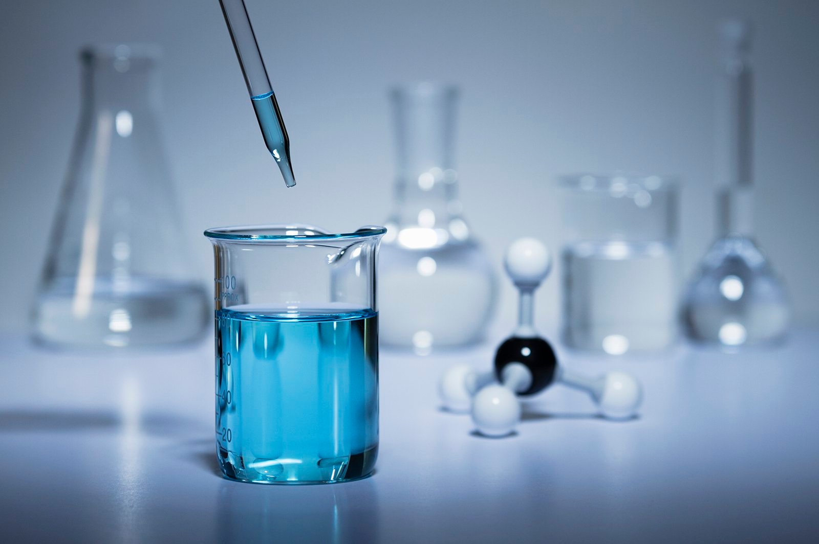 Methylene Blue: Hype or Healing? What You Need to Know About This Mitochondrial Therapy