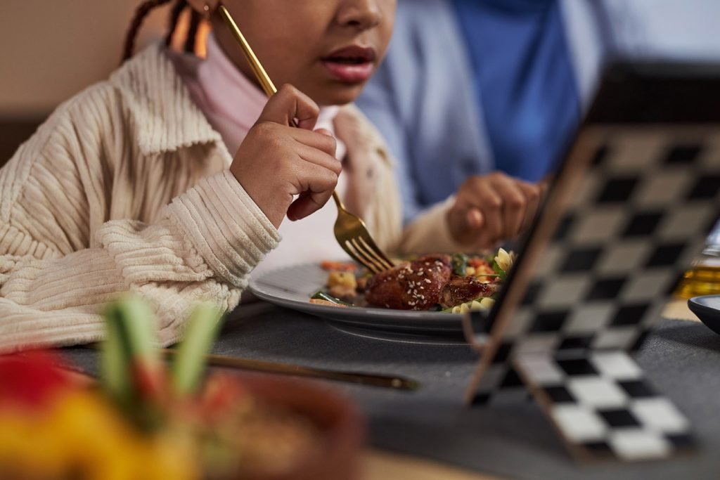 Clean Eating for Kids: Why Gut Health Matters More Than You Think with Madeline Lauf